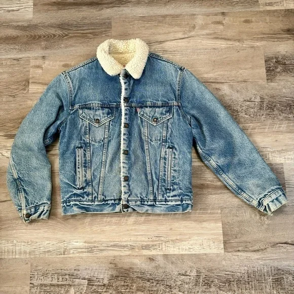 Vintage Levi’s made in USA denim trucker coat jacket fleece lined mens Small - Picture 2 of 5